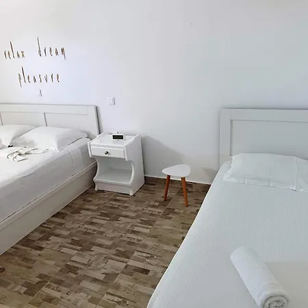 Sweet Nikorenia 2 Holiday home Krotiri