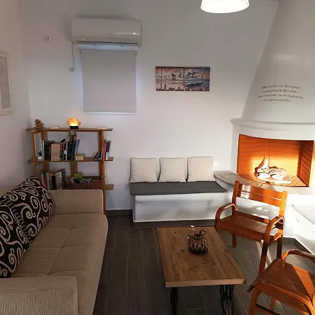 Sweet Nikorenia 2 Holiday home Krotiri