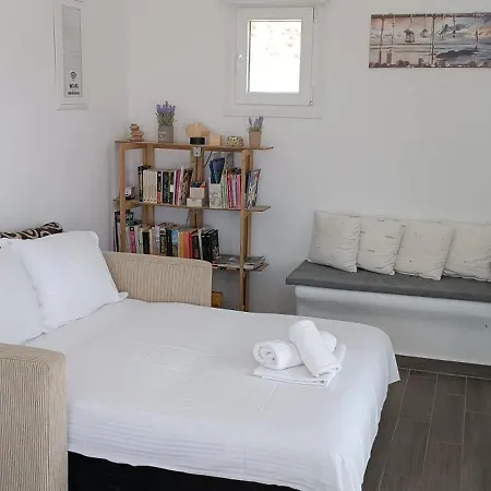 Holiday home Sweet Nikorenia 2 *